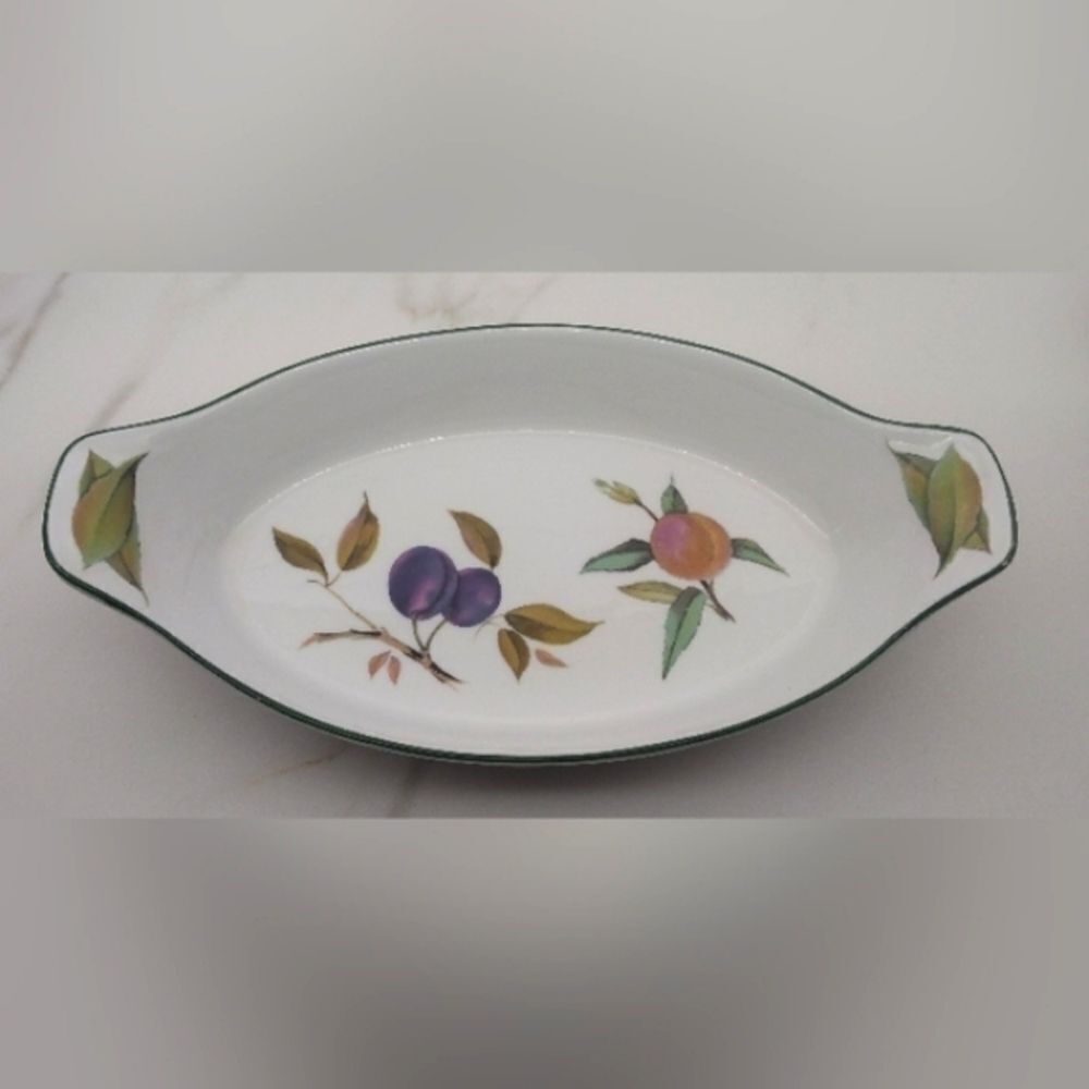Royal Worcester England Evesham Vale Porcelain Oval Platter w/ Fruit Design